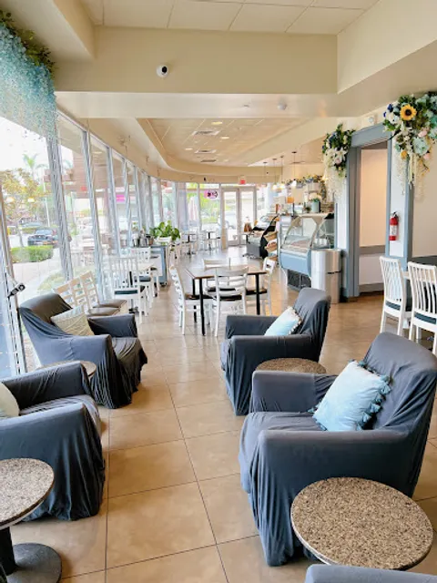 Coffee Up Roastery: Specialty Cafe and Tea