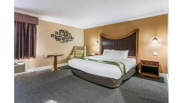 Quality Inn & Suites Atlanta Airport South