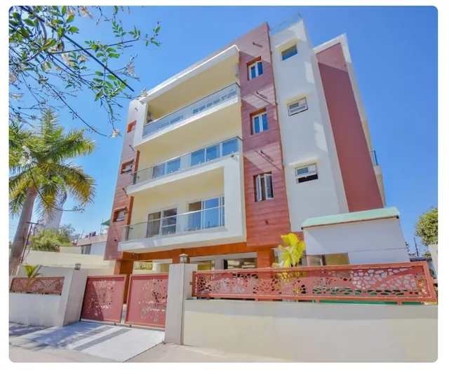 SPOT ON 79122 Divyshwari Residency