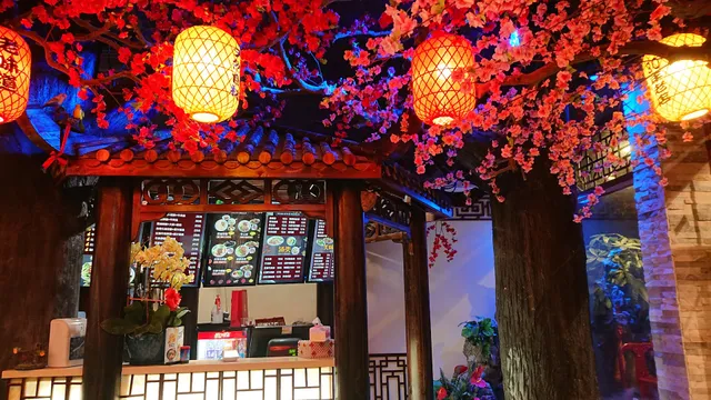 Jinyang Stretched Noodles Wang