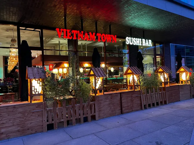 Vietnam Town Sushi Bar