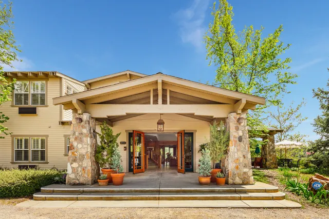 Orchard Hill - Boutique Hotel