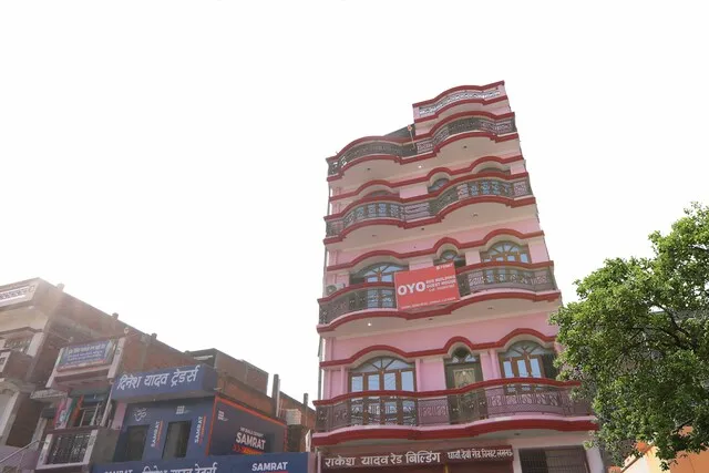 Flagship Red Building Guest House