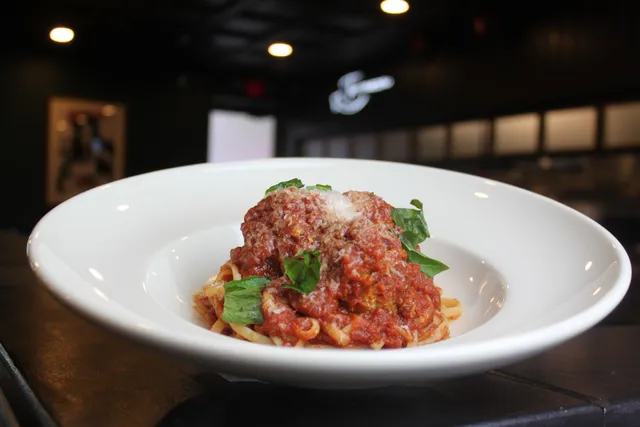 Paulie’s Fine Italian