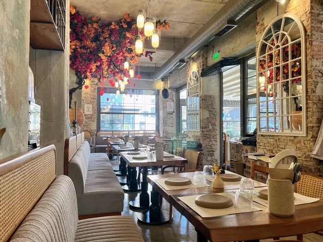 Kuzina Greek Restaurant