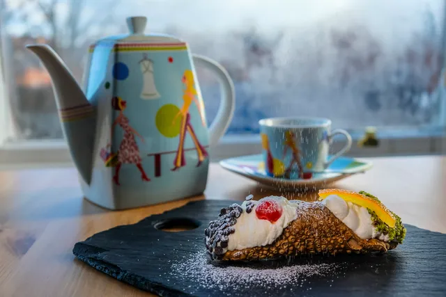 Nica Nica - Cannoli & More