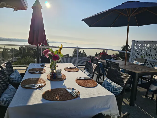 HOV Victoria Bed & Breakfast House