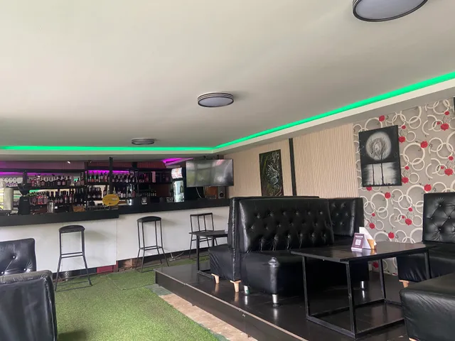 Tic Tac Restaurant Nyarutarama