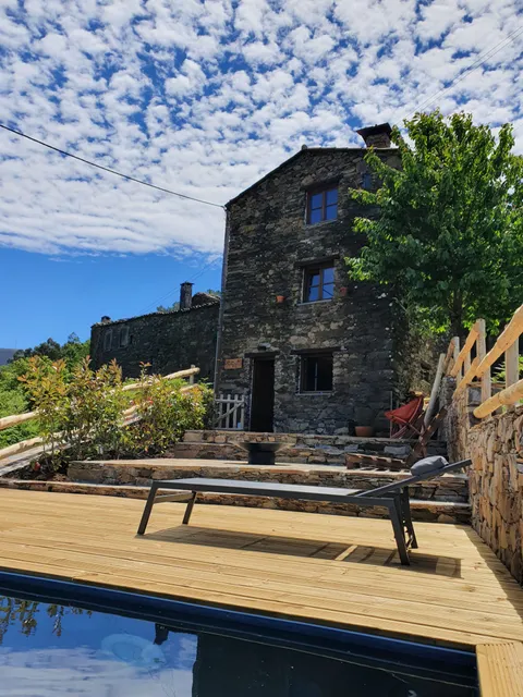 Casa do Ti Tóte 114678/AL Dispomos de livro de reclamações eletrónico