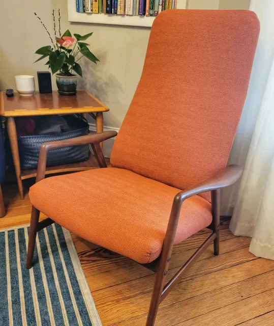 Obsolete Goods Furniture Restoration