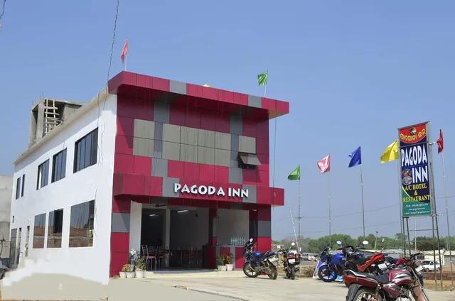 POP 81685H Pagoda Inn Konark