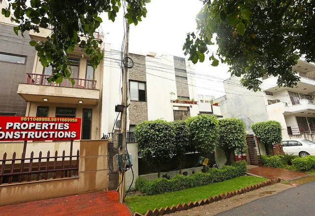 OYO 9577 Hotel Pacific Inn