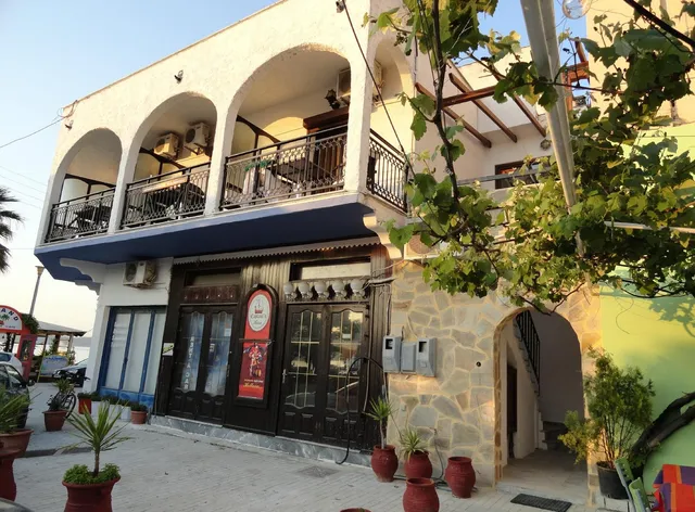 Captain's Beach Apartments