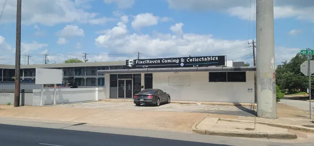 PixelHaven Games & Collectibles