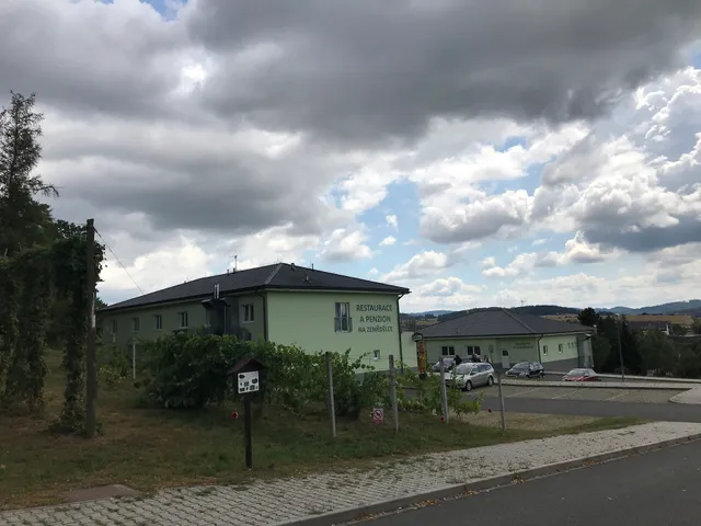 Restaurace a penzion Na Zemědělce