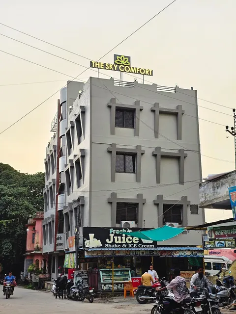 The Sky Comfort Hotel Brahm Sambandh