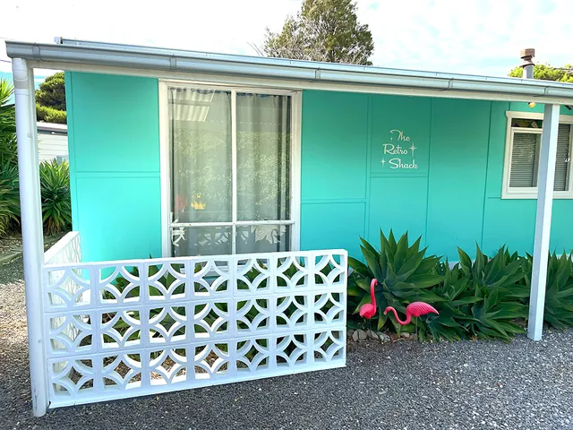 The ReTrO Beach Shack