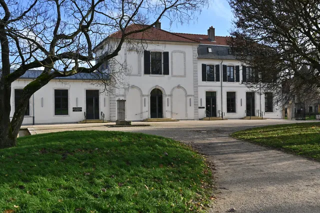 Au Château De Brabois