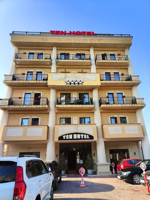 Ten Hotel