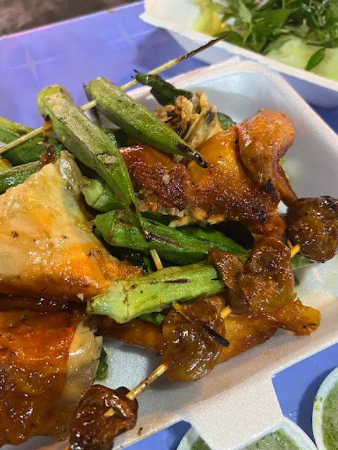 GÀ NƯỚNG CÔ BẢY | GÀ NƯỚNG NGON BÌNH THẠNH