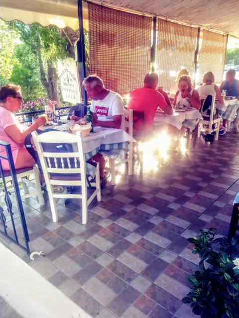 Little Balcony (Το Μπαλκονάκι)