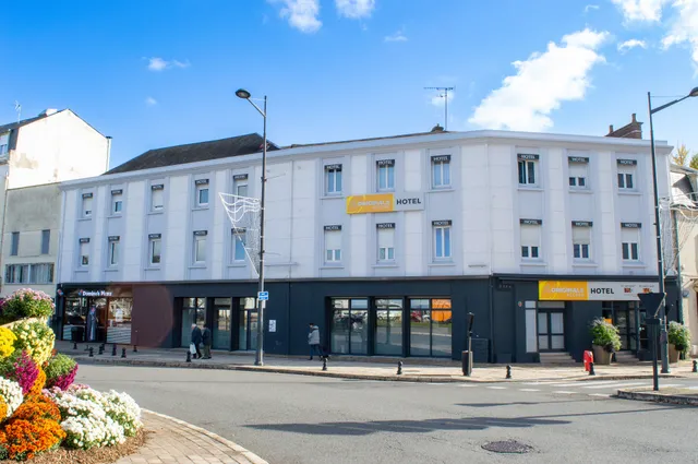 Hôtel The Originals Access - proche centre-ville - Gare