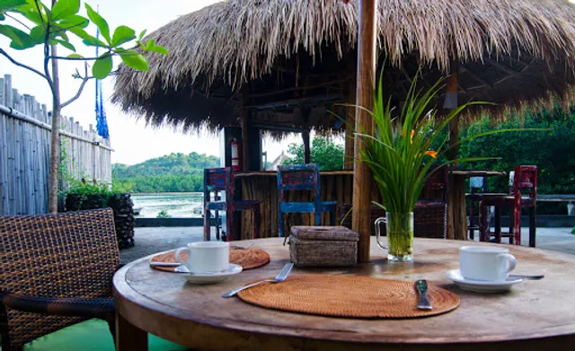 Mangrove Restaurant: Pool, Bar and Shisha Lounge