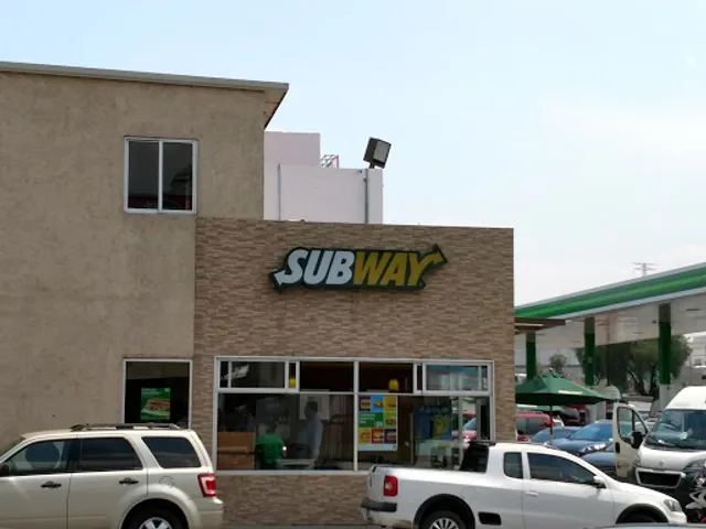 Subway in State of Mexico, Mexico - reviews,open hours,photo spots ...