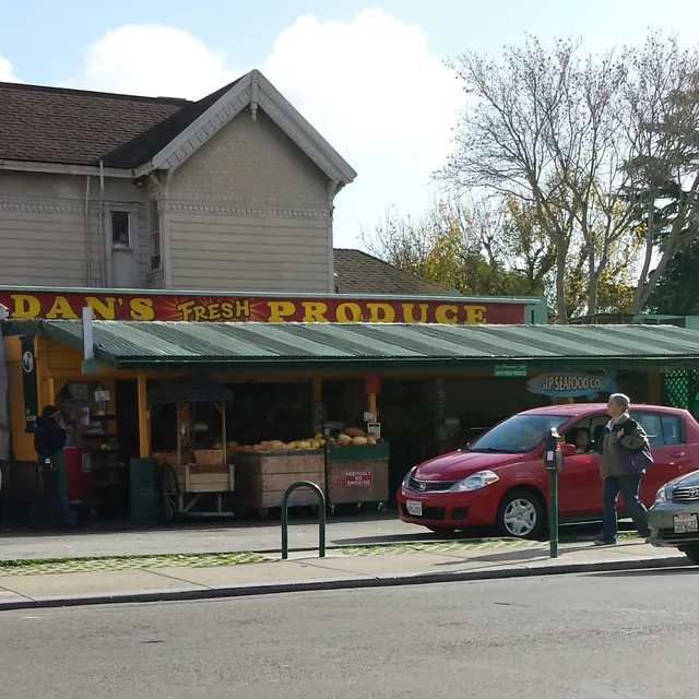 Dan's Farmers Market