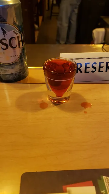 Riverview Hotel & Bar