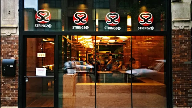 Strings Ramen Shop Lakeview