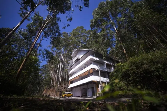 La Flora Spicewood,Munnar