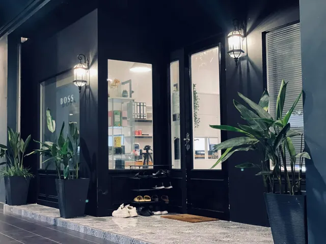 DUBAI CHOCOLATE BY HUSH CHOCOLATE (PHINIX STORE)