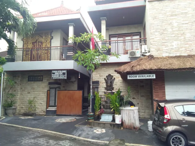 Putra Dhadi Homestay/Pondokan