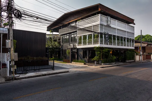 Ombra House No.21-24