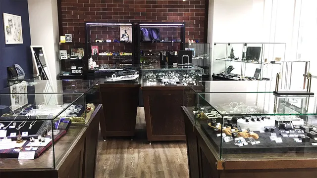 ドクターモンロー名古屋本店