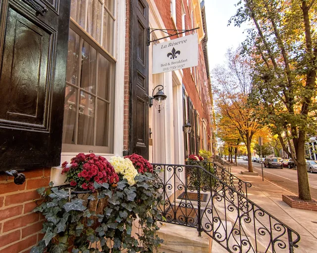 La Reserve Bed & Breakfast