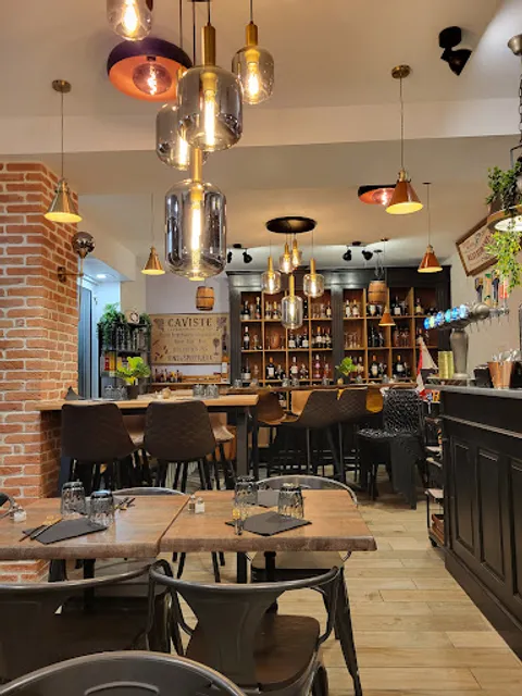 REGINA Restaurant Bar Glacier Salon de Thé