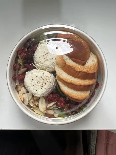 투고샐러드한국외국어대학교점