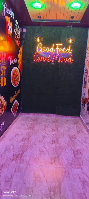 Chineseking fastfood cafe चाइनीज़किंग फास्टफूड कैफे