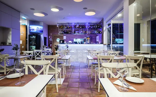 Vau Steakhouse & Lounge Bar