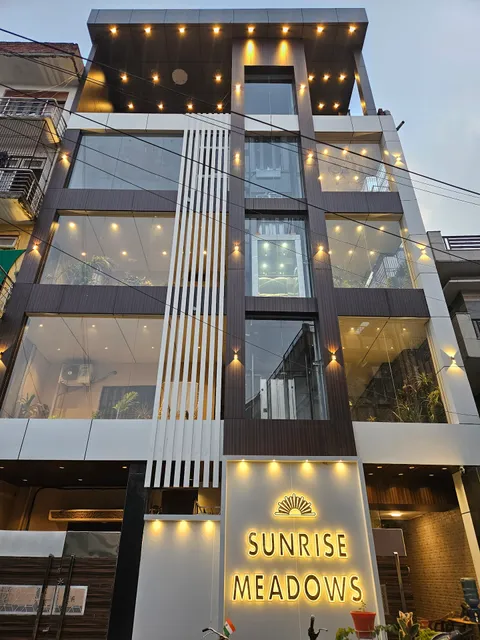 Sunrise Meadows Hotel & Homestay