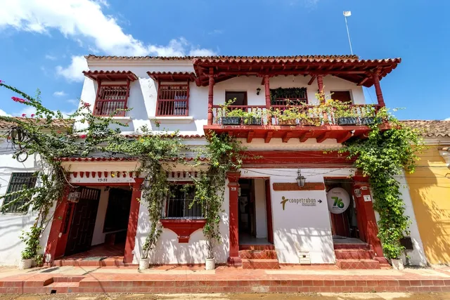 Hotel Jardines Evans By GEH Suites