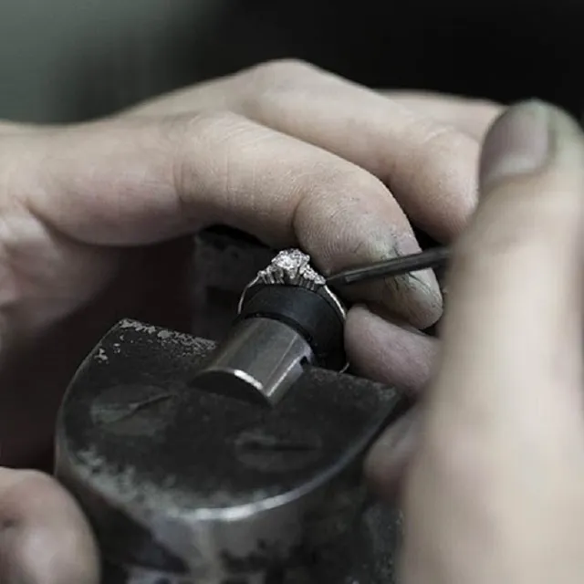 (有)菅野貴金属製作所