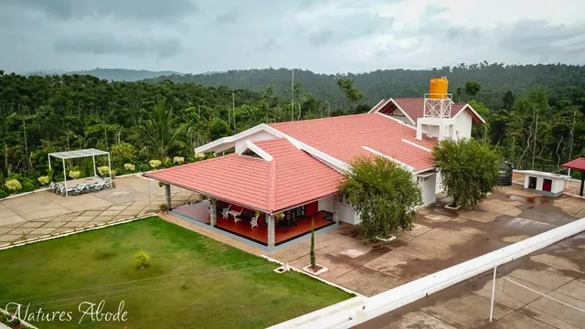 Nature's Abode - Luxury Homestay