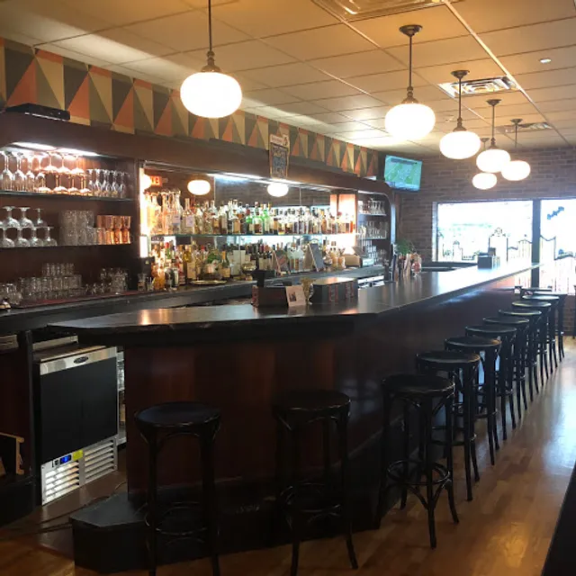 Harry’s Food and Drink