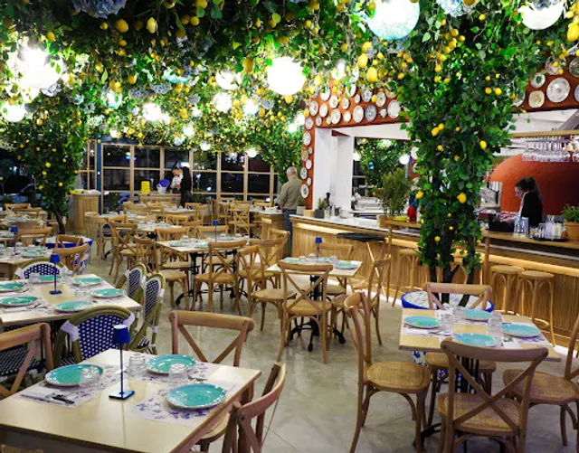 Mamy Blue - Pizza Napoletana Glyfada