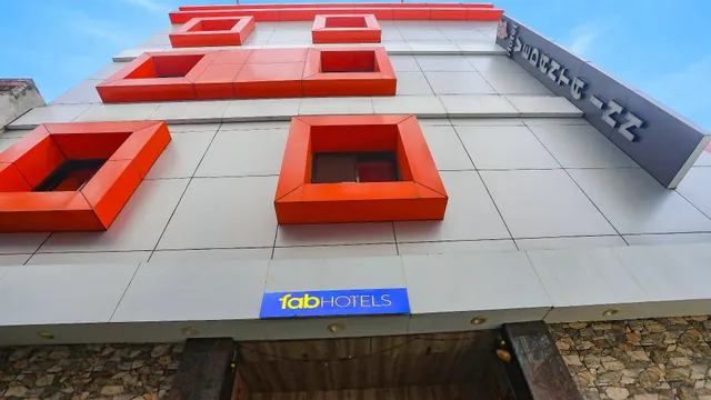 FabHotel Vedanta Inn