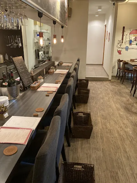 ワインバル VALIOSO（ヴァリオーソ）