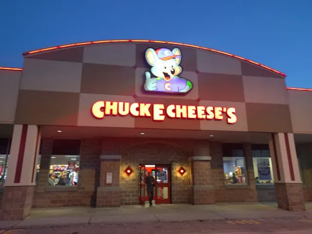 Chuck E. Cheese